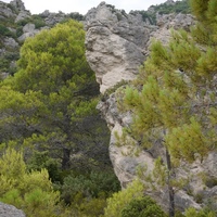 Photo de France - Le Cirque de Mourèze et le Lac du Salagou